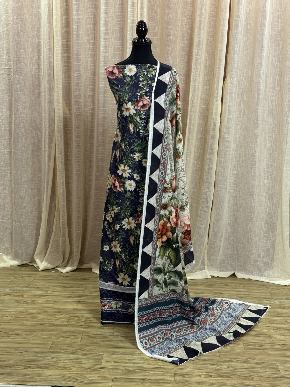 Original Elaf Imperial Indigo Floral Print Unstitched Lawn Suit